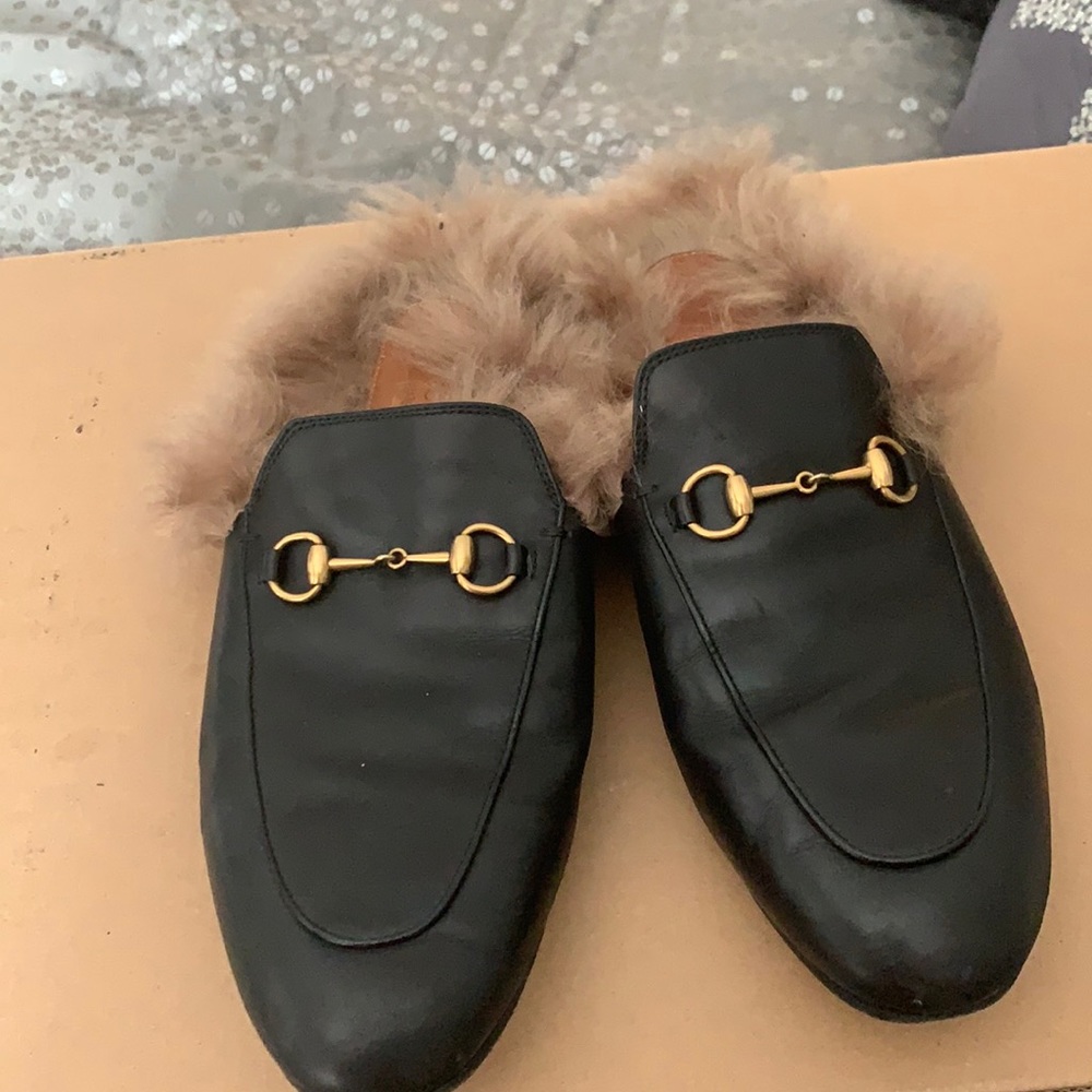 Accepts offers! Gucci fur slides still in great condition